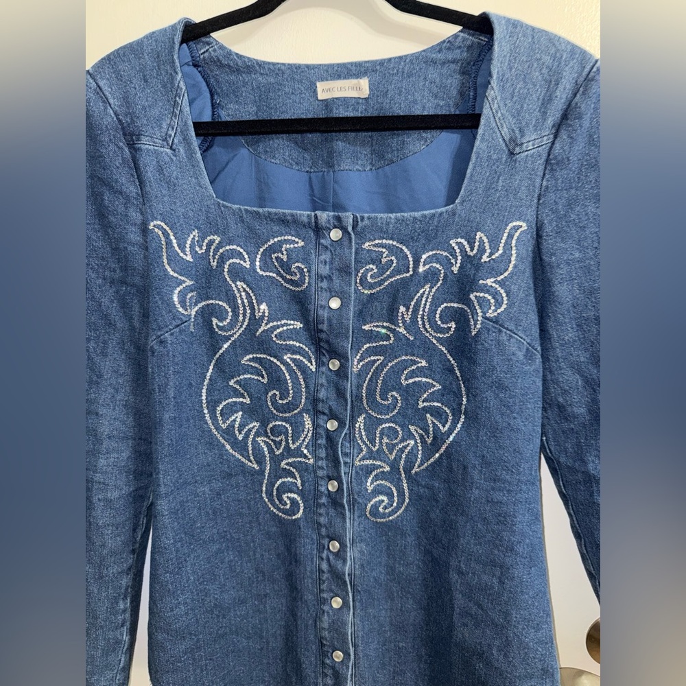 Avec Les Filles Women's Portrait Neck Snap Front Embroidered Dress Size 4 - Picture 8 of 13